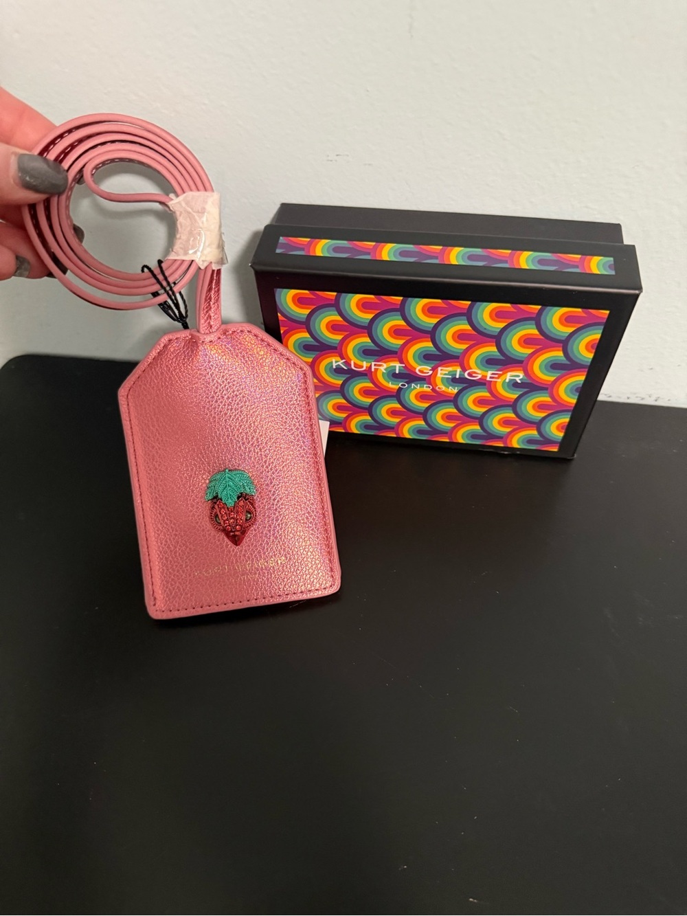 Kurt Geiger Rose Pink Leather card holder/Lanyard! NWB - Picture 2 of 5